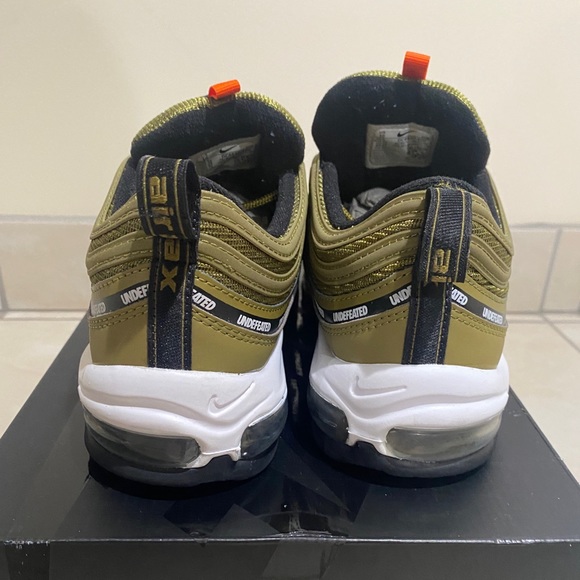 Air Max 97 Undefeated - Picture 4 of 6